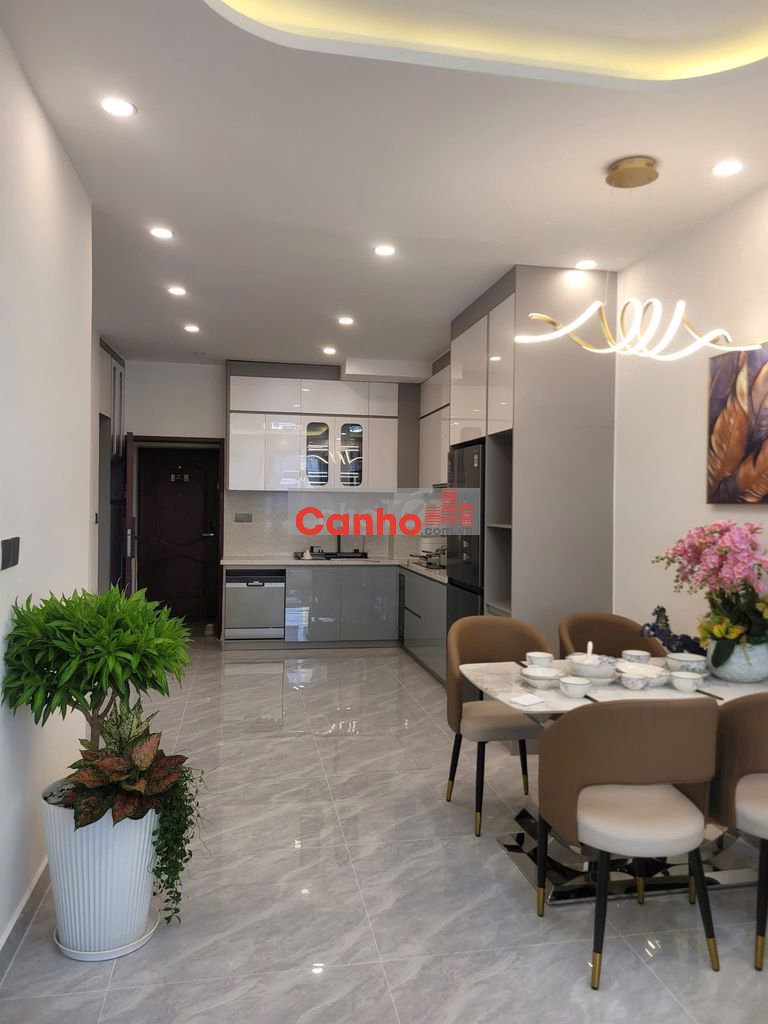 Bán gấp căn hộ 71m2 2PN Sky Garden PMH - Q7, mới 100% Tặng NT cao cấp