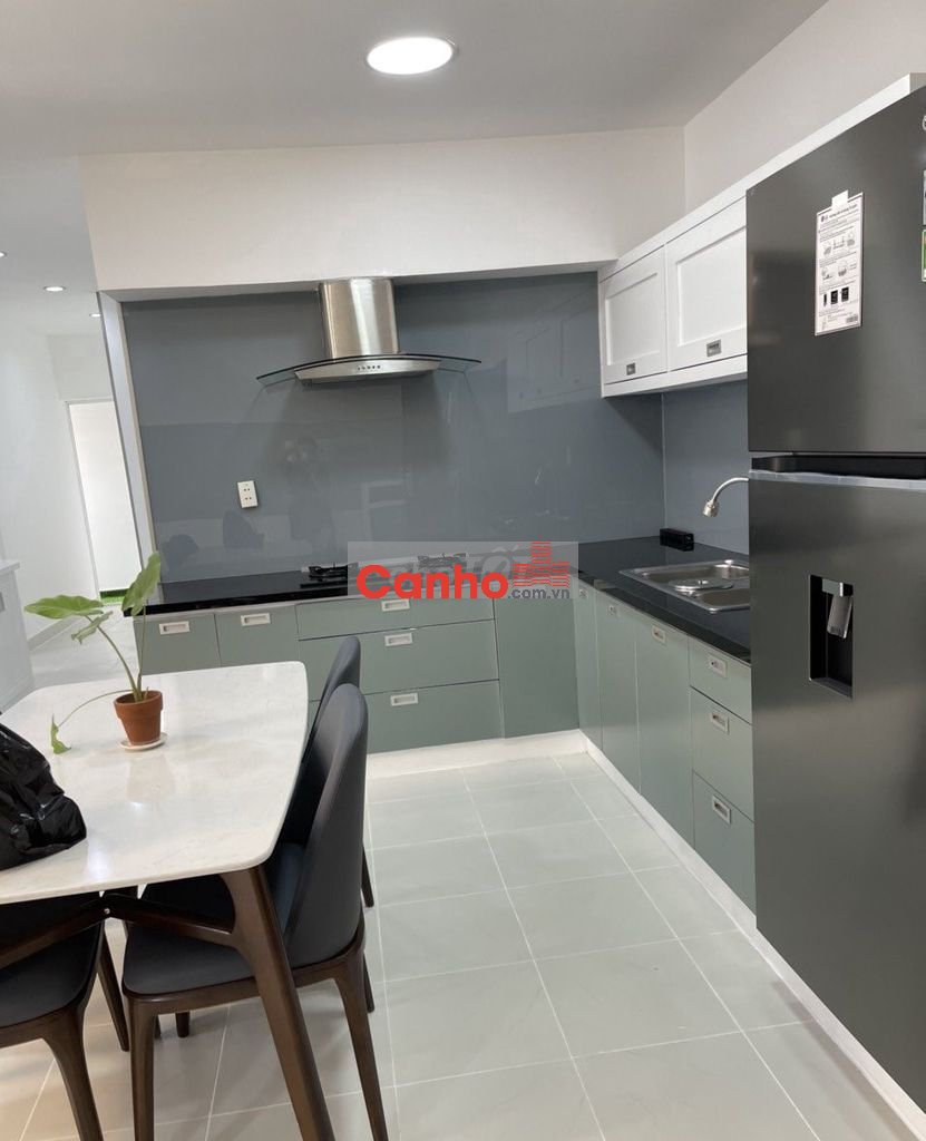 Cần bán gấp căn 3 PN- View hồ bơi - Landmark 81 -Trung tâm Phú Mỹ Hưng