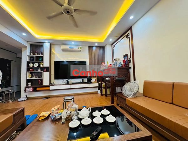 Bán chung cư Mỹ Đình 6.9 tỷ, 122m2 - Nguyễn Cơ Thạch, gần sân Mỹ Đình