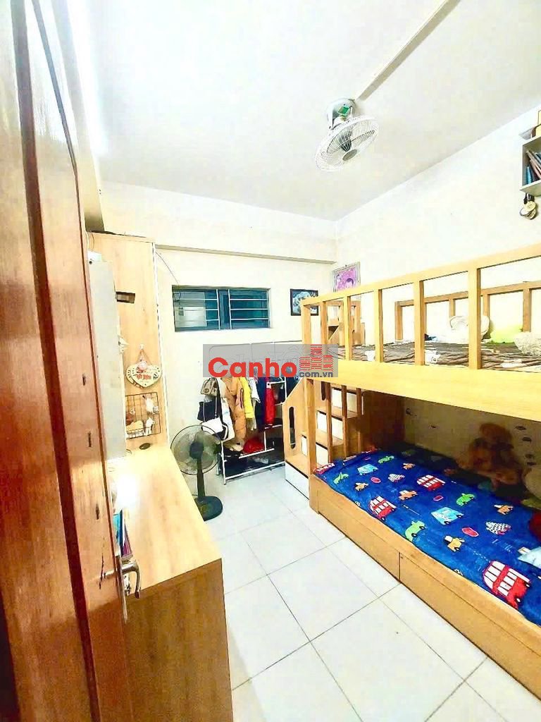 Chung cư view hồ Linh Đàm – tầng trung đẹp – 2PN, 2WC – giá 5,2 tỷ