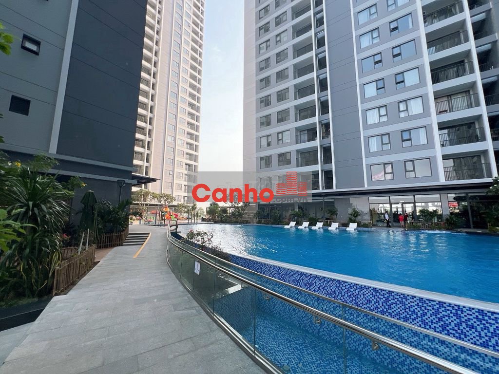 Chính Chủ cần bán căn 2PN View nhìn về hồ bơi giá bao hết 2,880 tỷ