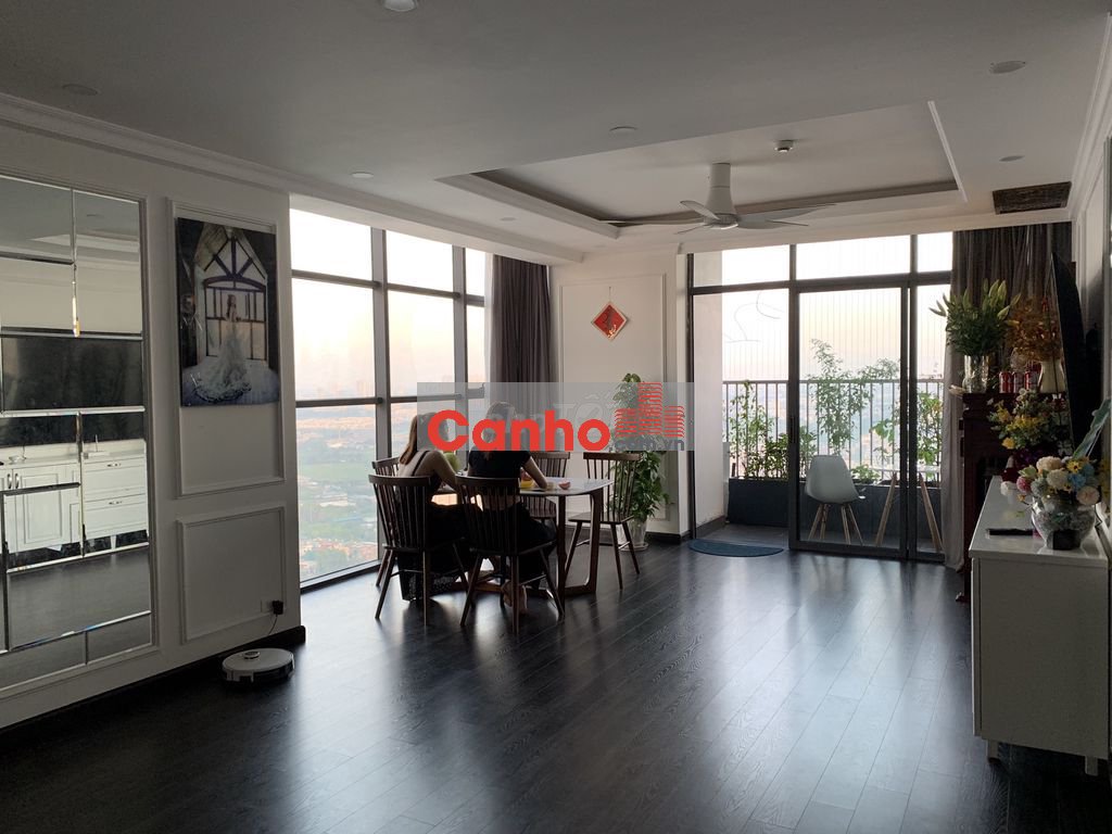 Bán chung cư Skyline Văn Quán căn góc 136m2, 3 ngủ, 2 vs nhỉnh 10 tỷ