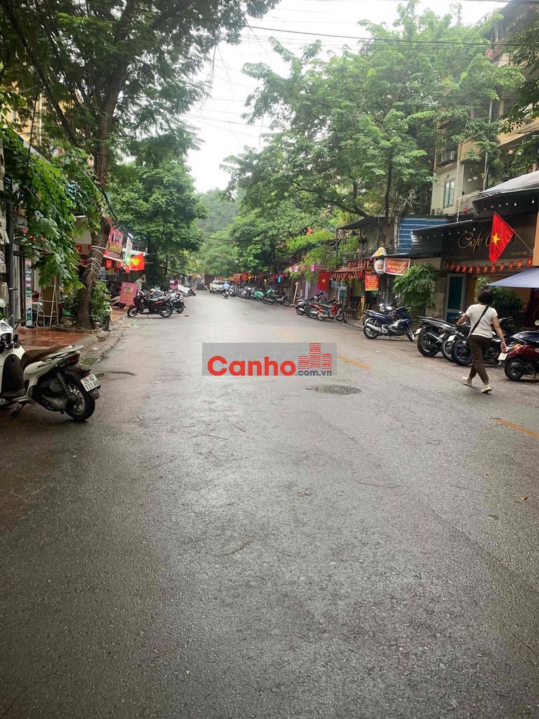 TẬP THỂ TRUNG TÂM BÁCH KHOA - Ô TÔ ĐỖ CHÂN CẦU THANG - TIỆN ÍCH LỚN.