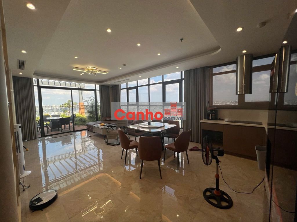 Căn Penthouse góc 2 View 185m2, 3PN-3WC Full nội thất. Đã có sổ Hồng
