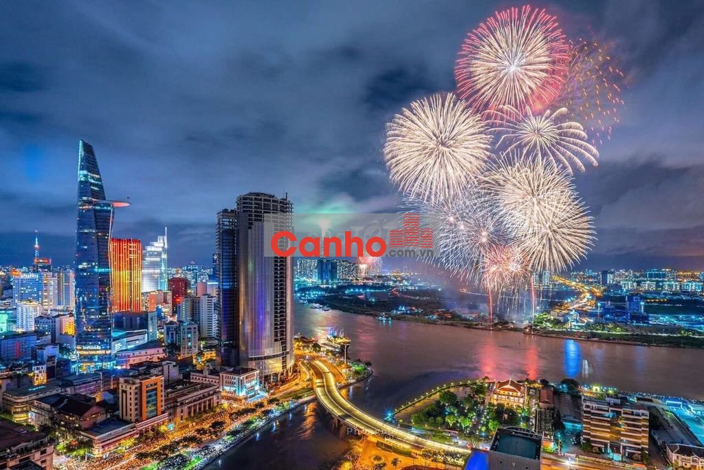 Bán căn hộ 2PN SAIGON ROYAL Q4, view Bitexco xem bắn pháo hoa, giá tốt