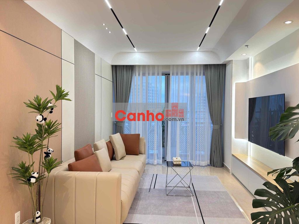 Bán Scenic Valley 133m2 nhà đẹp có ô xe và sổ hồng