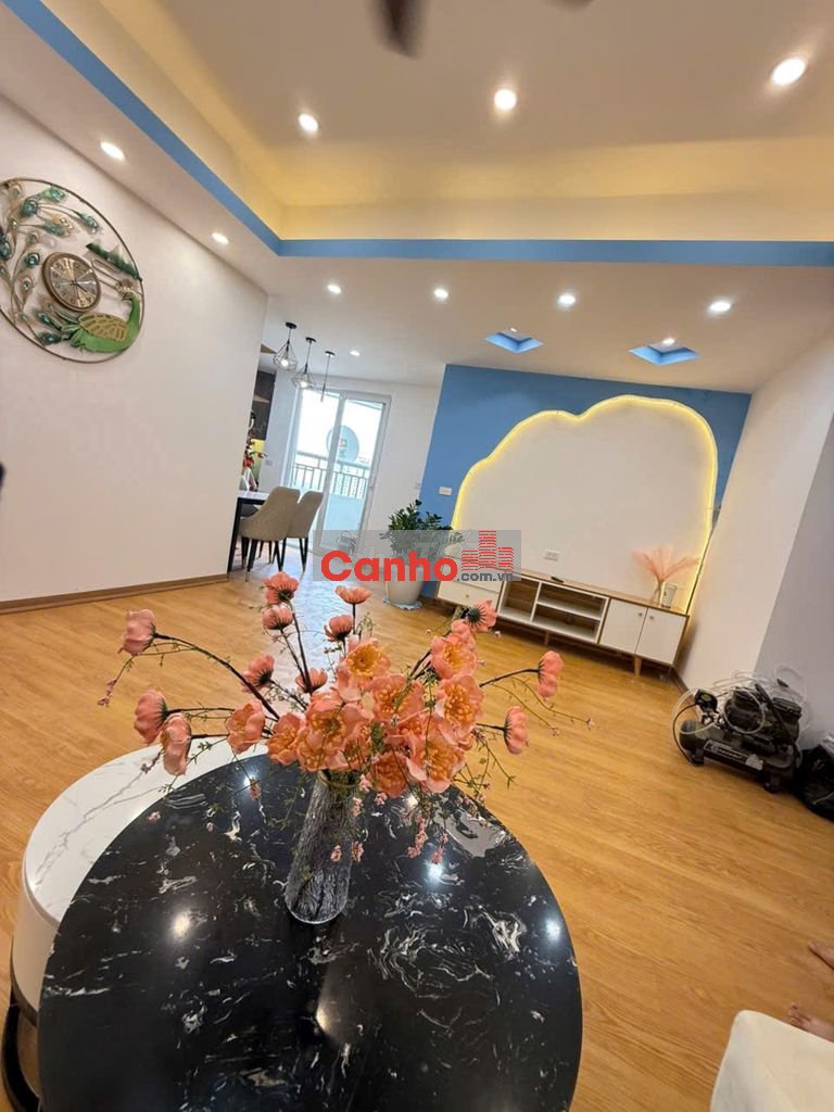 Căn 3 ngủ, đầy đủ nội thất, tầng trung tại toà 197 Trần Phú HĐ GIÁ RẺ