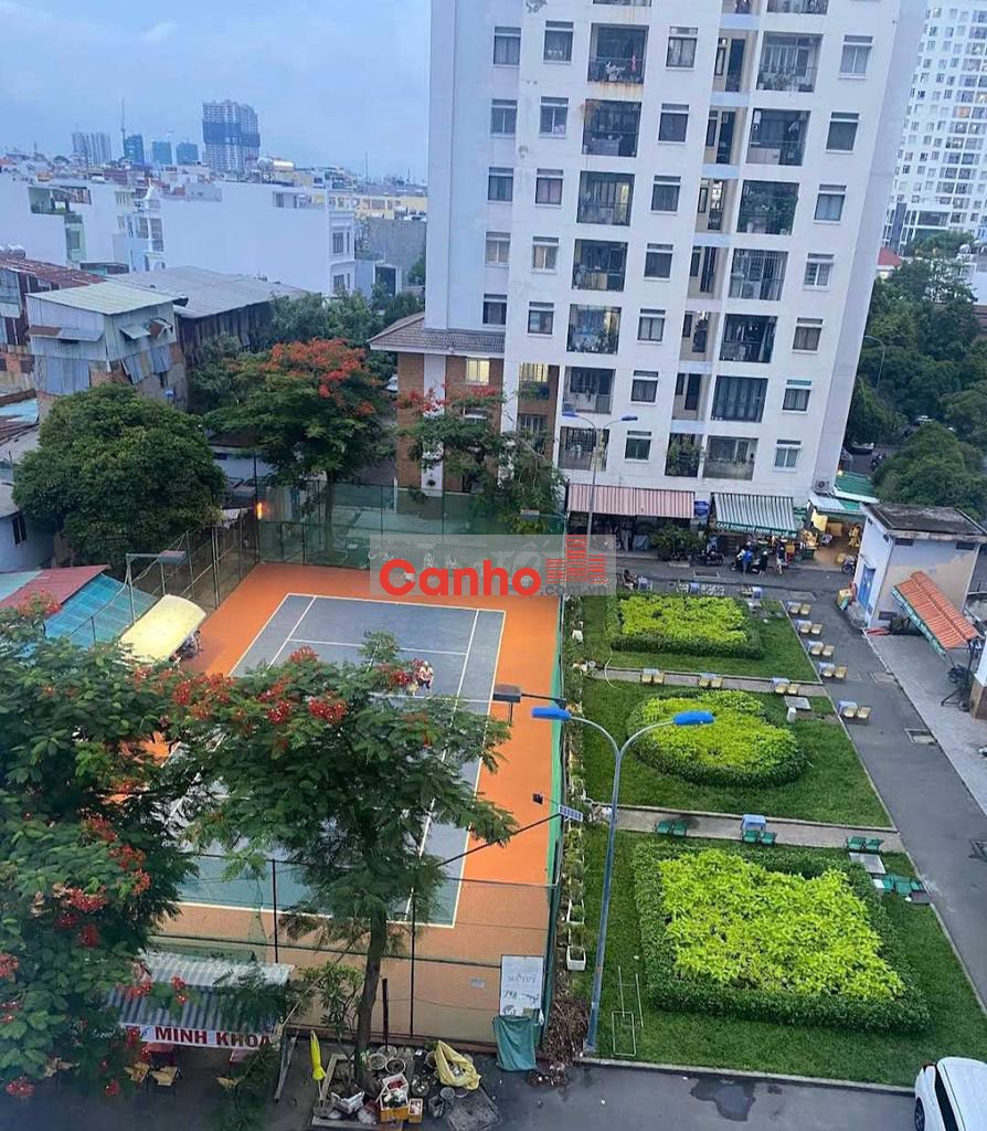 Chung cư 312 Lạc Long Quân, Q.11. DT 65m², sổ hồng riêng