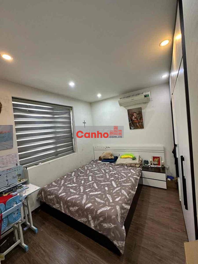 Bán căn góc chung cư Đồng Tầu nhà đẹp3 thoáng sổ đỏ CC ở ngay 65m T26