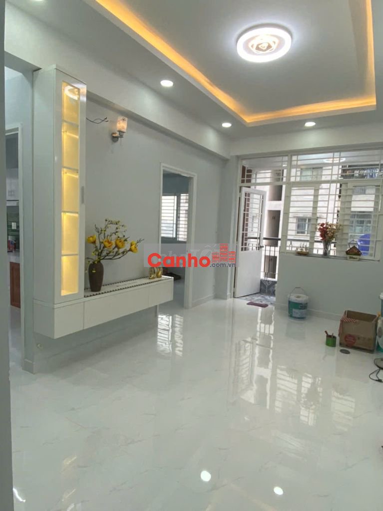 Chính chủ - Bán căn hộ mới CC Phú Thọ, Q11 - 67m2 | 2 Ban công