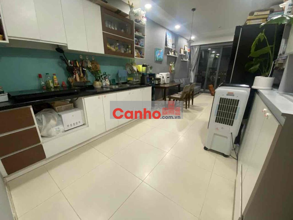 bán nhanh căn hộ 2PN,1WC, Nội Thất Cơ Bản, View Q1, Sổ Hồng