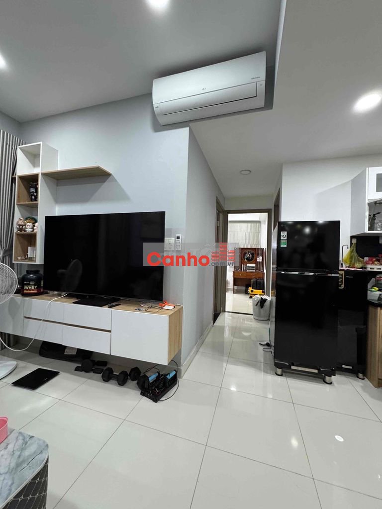 Bán CH 65 HQV . Giá : 3.5 tỷ . sổ hồng , căn góc .