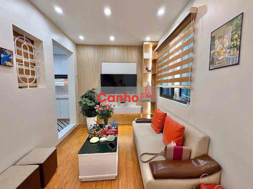 Siêu phẩm! Trần Xuân Soạn,T2 lô góc 3 pn,bãi ô tô, full đồ ở ngay 70m