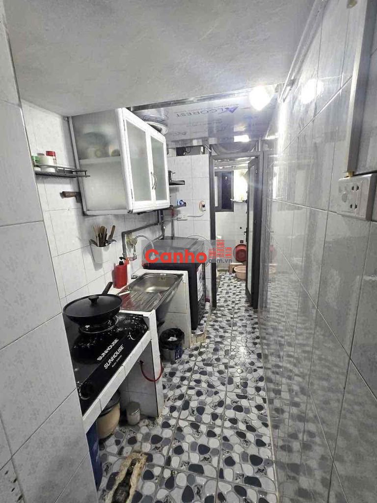 Tập thể tầng 2 Nguyễn Công Trứ. Hai bà Trưng. Giá 3.9 tỷ