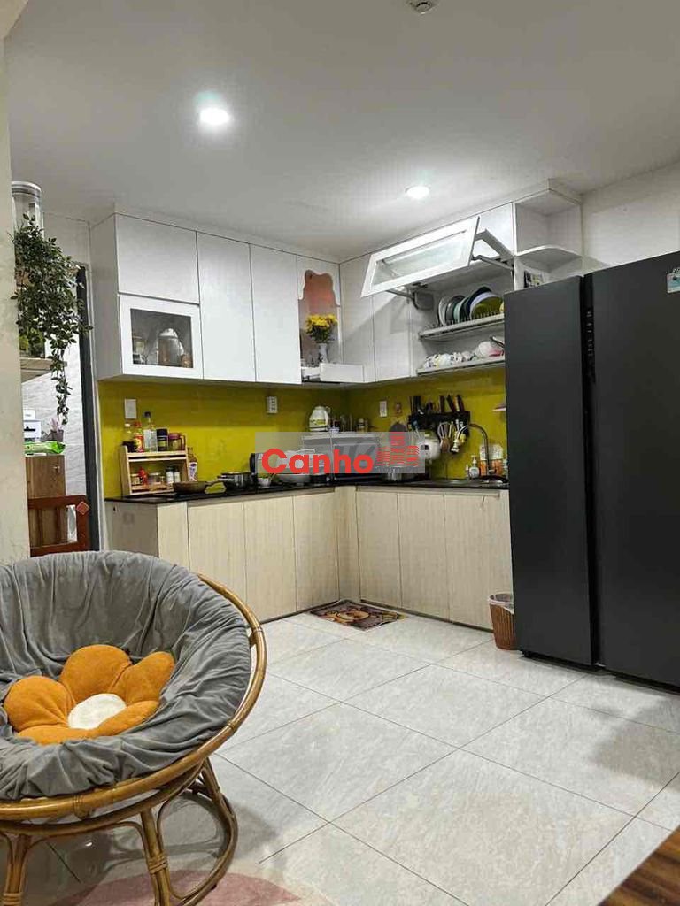 Bán căn hộ Thủ Thiêm Garden,đường liên phường,quận 9 gồm 1 pn,1wc full