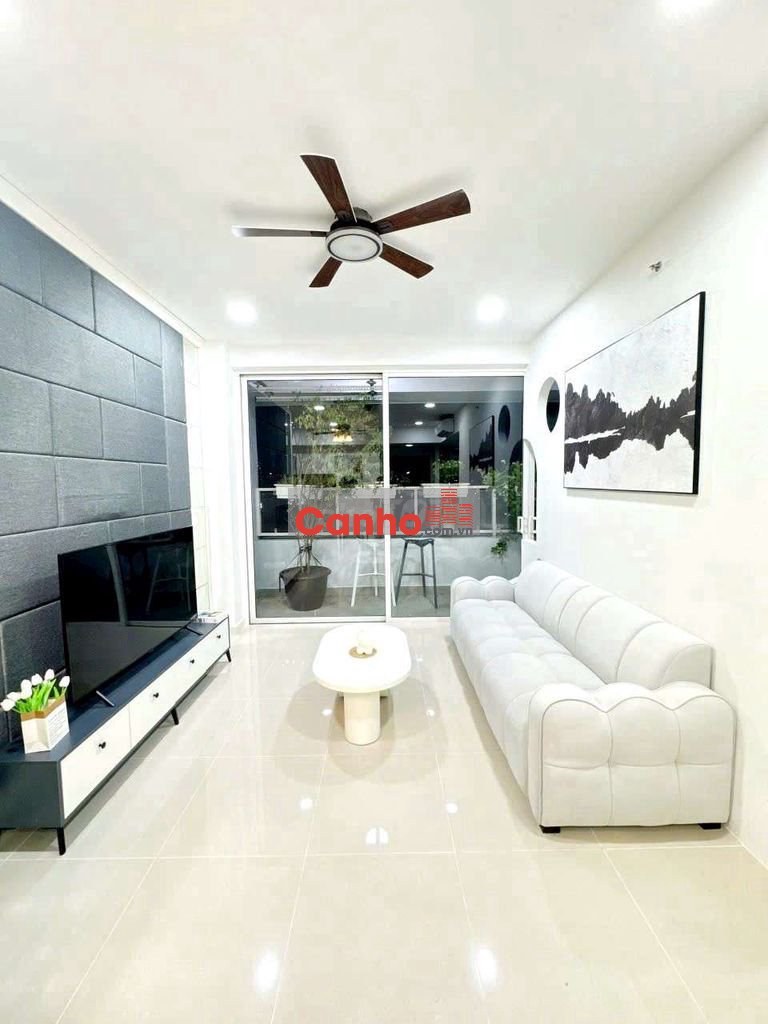 Sunrise City khu South 60m², 2pn, 1wc, có ban công. Bán 5.6 tỷ