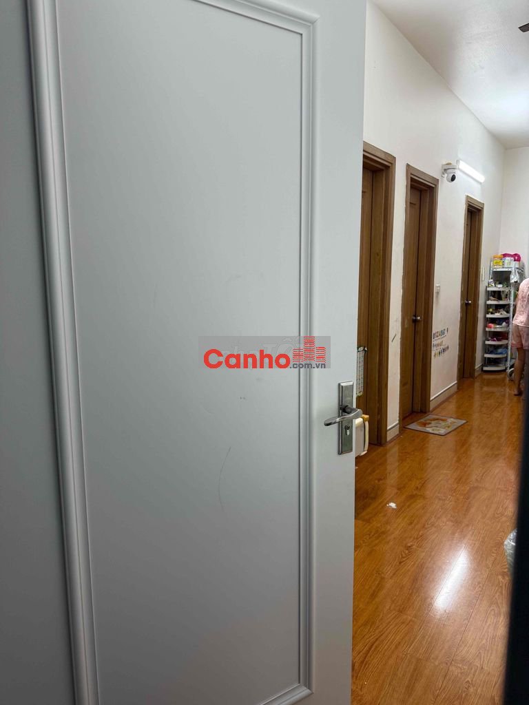 Chính chủ ván căn hộ 2pn 2ưc view hồ Thanh Hà