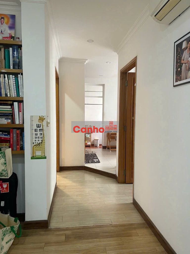 Bán Căn hộ Sky Garden 3 12B4-14 giá chỉ 5,4 tỷ, có HĐT 17tr/tháng