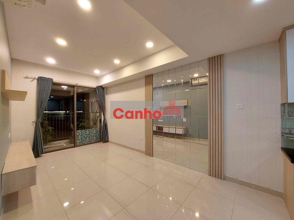 Bán căn 2PN 2WC nhà HTCB giá 5.2 tủ nhận nhà ngay có HĐ thuê