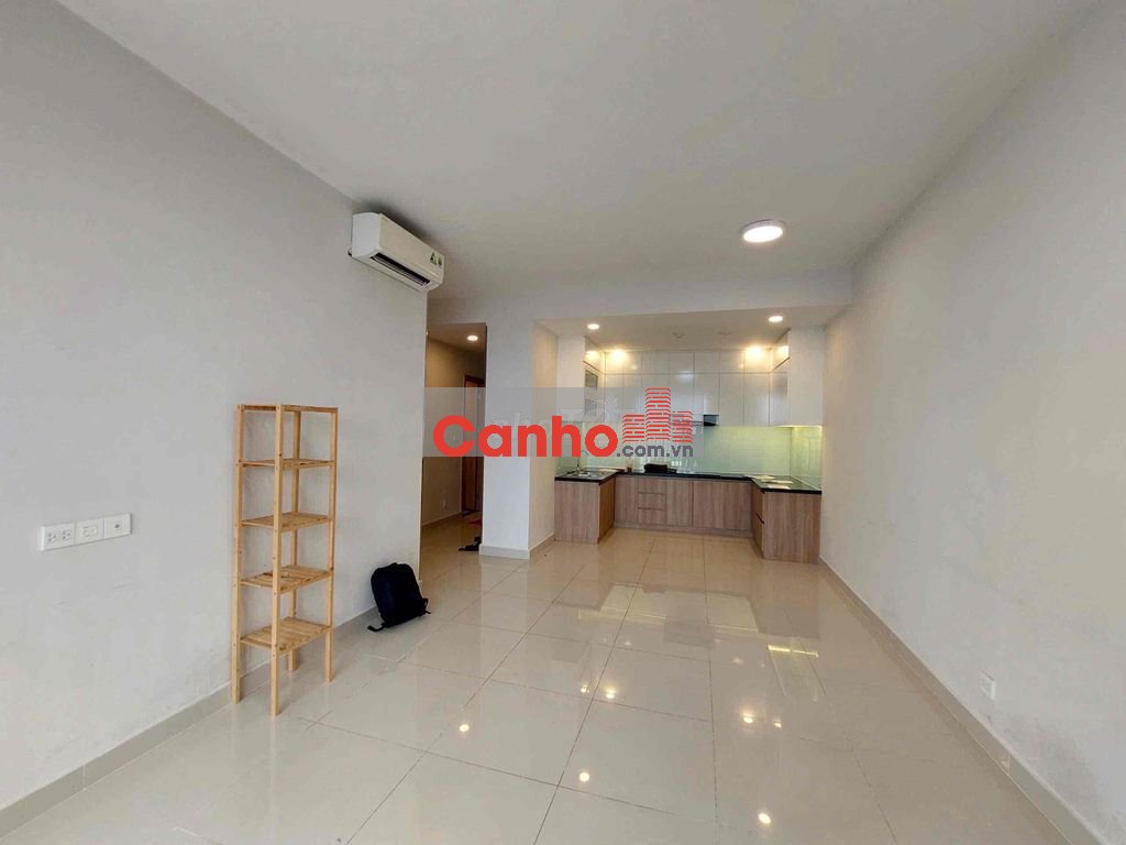 Căn hộ view đông 2 phòng ngủ nội thất cơ bản nhà đep