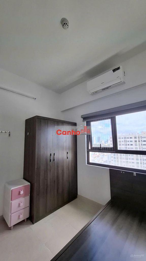 Bán CC 3PN, 2WC, 67,3m2 ở SSH08, KĐT Lê Hồng Phong