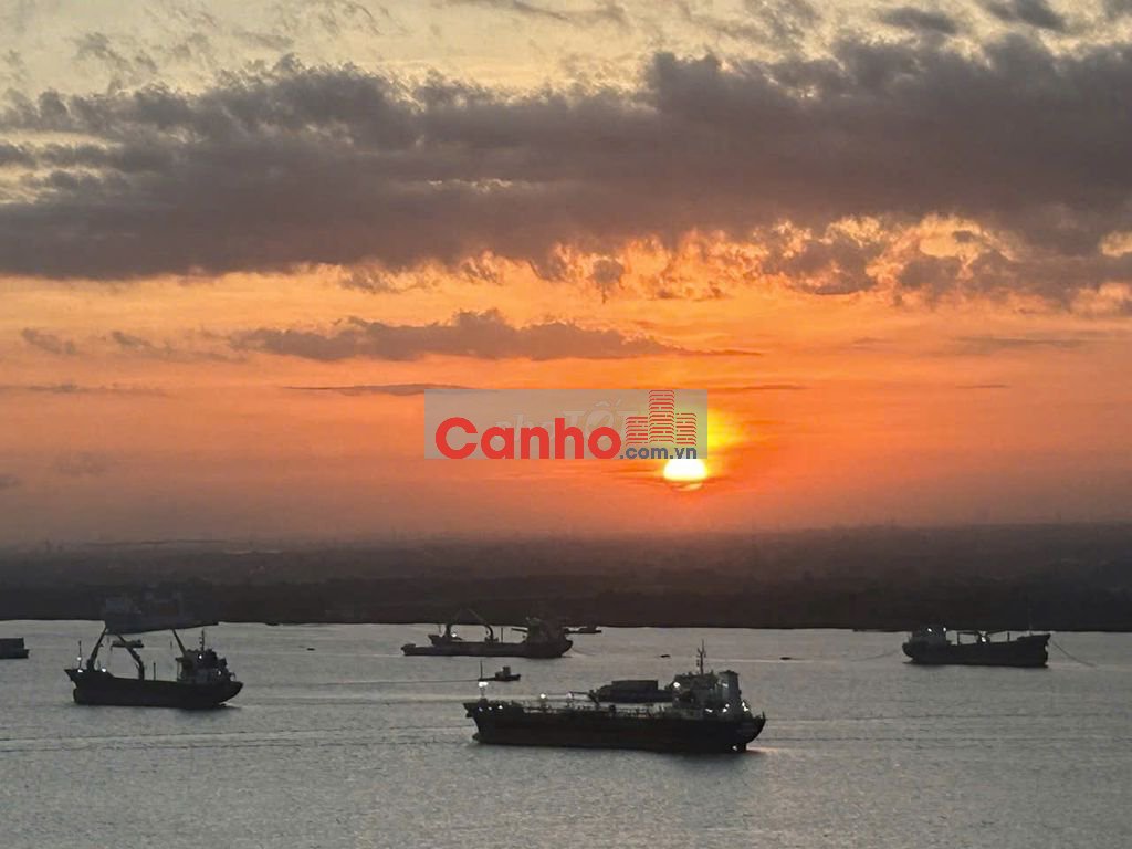 bán căn hộ view song 2pn full nội thất