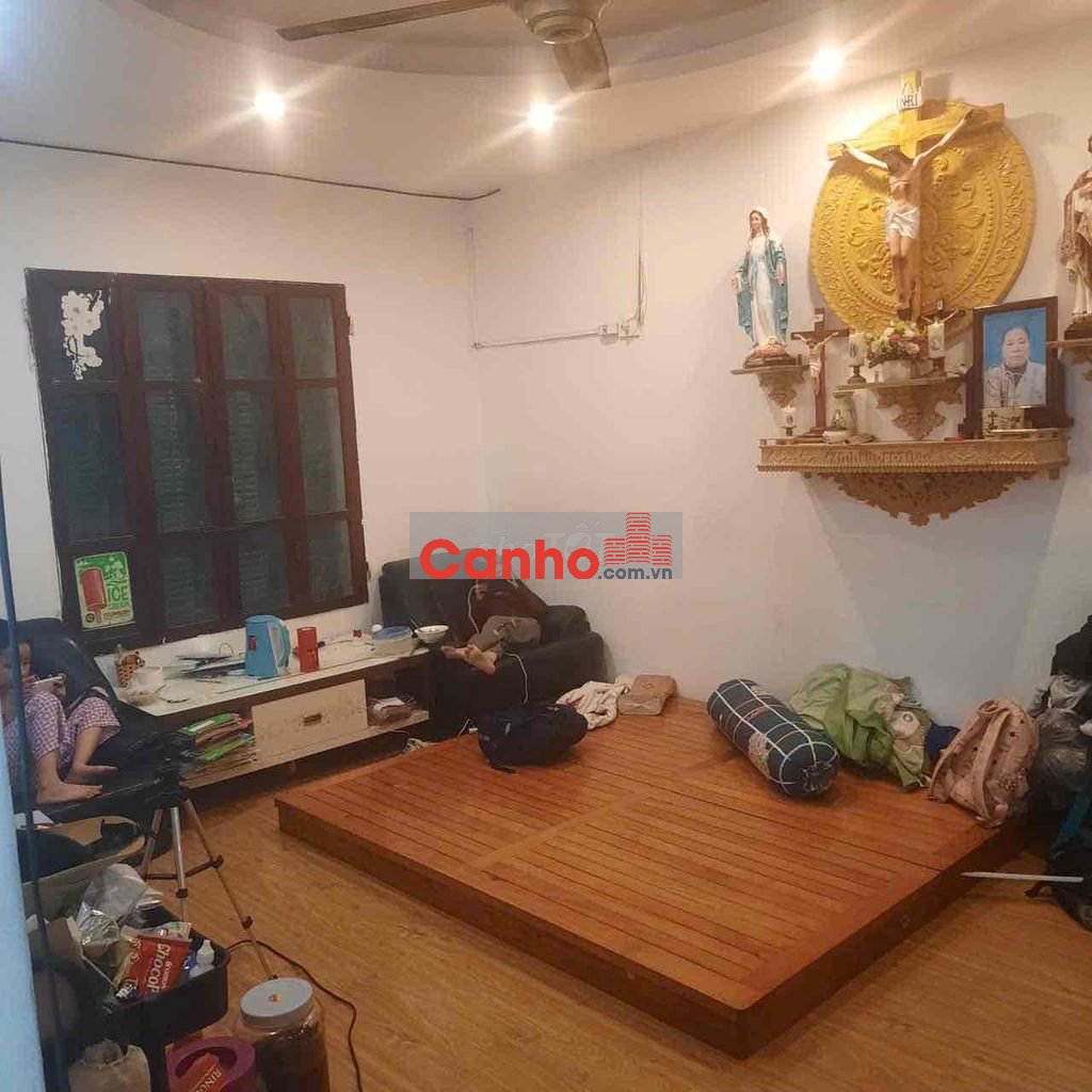 Tập thể tầng 3 - sổ 39 sử dụng 100m