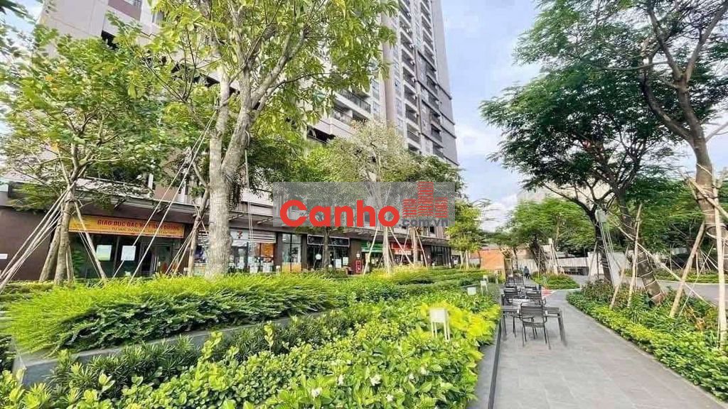 Căn 85m2, 2pn2wc - Tặng FULL nội thất cao cấp, View Landmark 81 đẹp