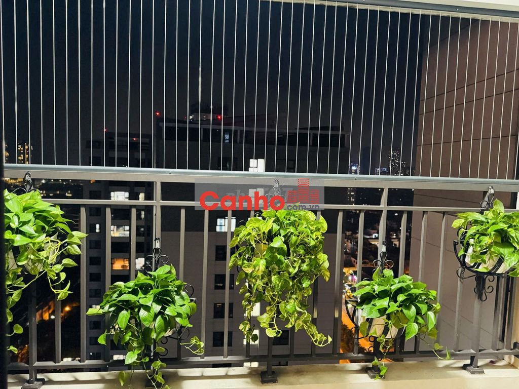 ĐỘC NHẤT 3 NGỦ LACASTA