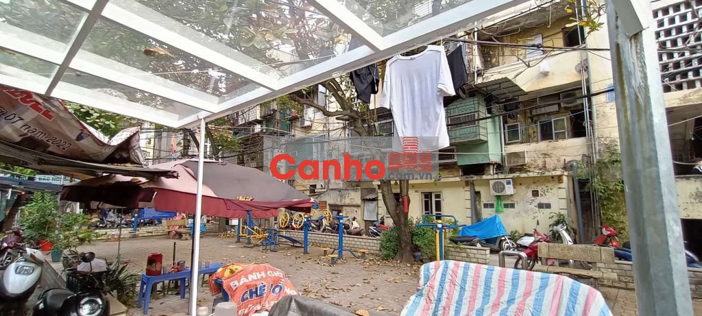 TẬP THỂ 8 - 3 SIÊU ĐẸP TẦNG 1 KINH DOANH ĐỈNH 2 MẶT THOẢNG TRƯỚC SAU.