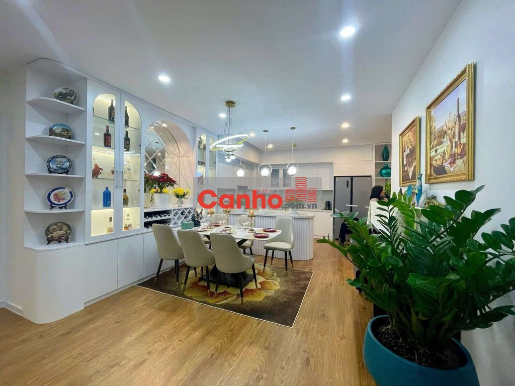 Căn hộ 136m2, 3PN+1, 2VS, Nội thất cao cấp, sẵn sổ giao dịch