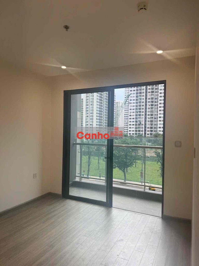 Căn hộ 2 phòng ngủ 2 WC view mặt tiền Vành Đai 3 giá tốt chính chủ