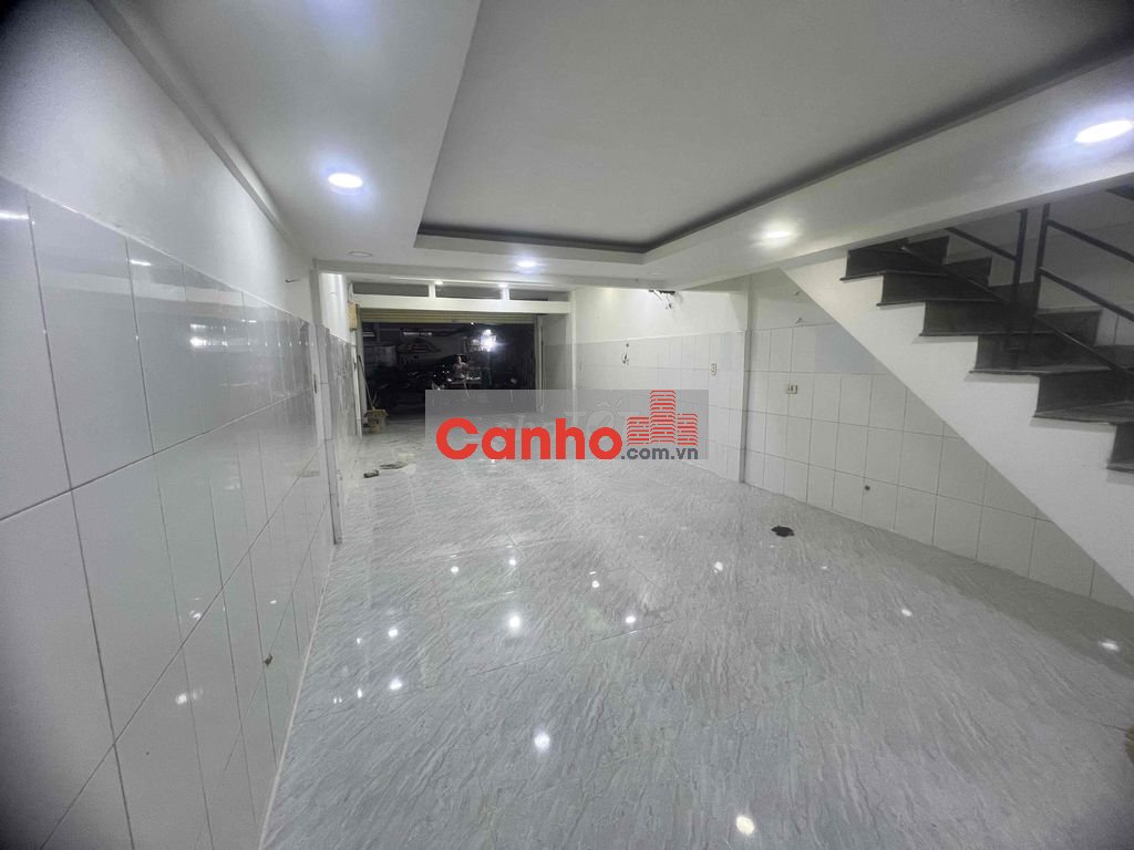 Bán căn chung cư tầng trệt đường phạm vấn Quận Tân Phú 85m2 2pn 2wc