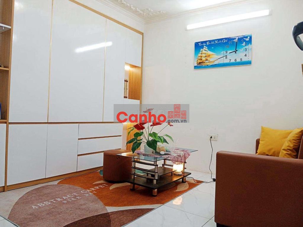 Nhỉnh 2 tỷ! Tập thể Tôn Đức Thắng, tầng 1, 45m 2N1WC, full nội thất