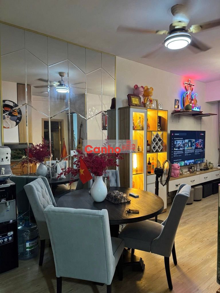 Căn Hộ 53m2 1PN-1WC, View Ngoài Thoáng Mát - Khu Emerald Celadon City