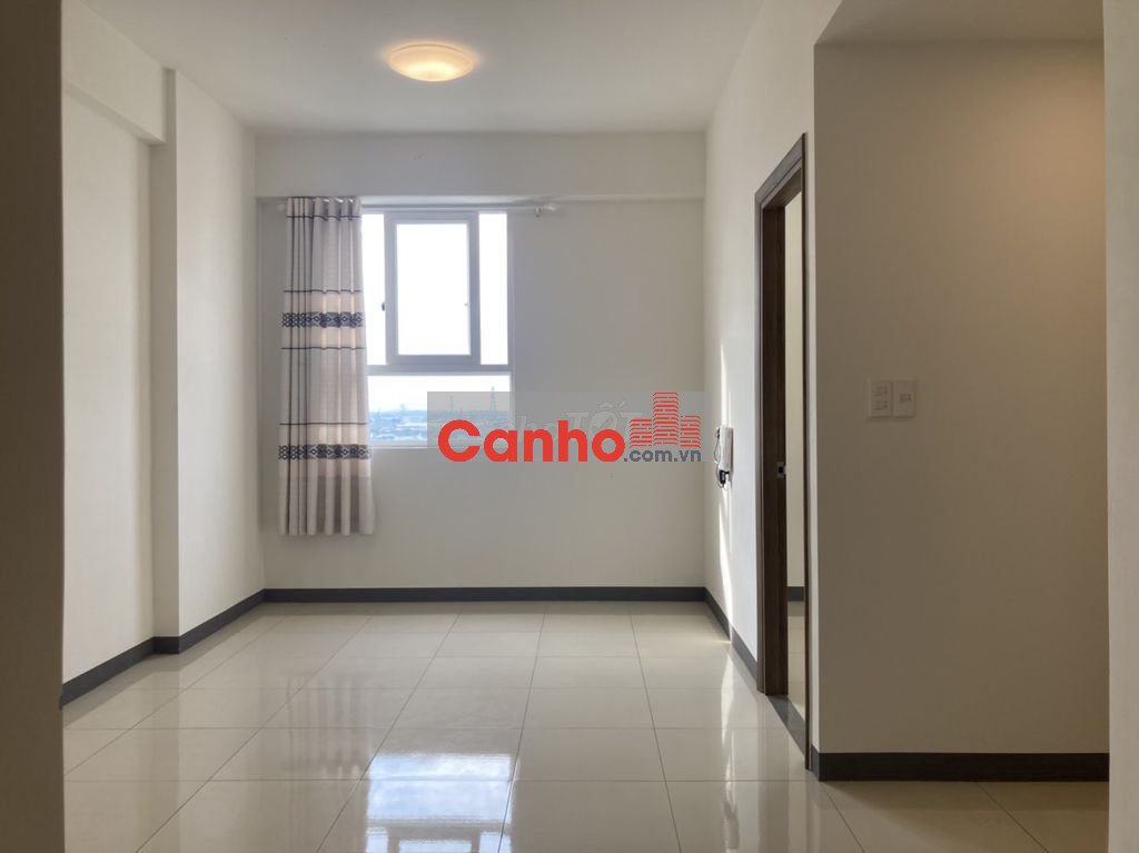 Cần bán  căn hộ Imperial Place – Mặt tiền số 631