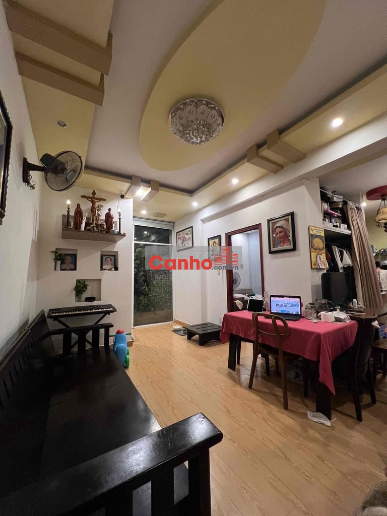 Lầu 1 chung cư Thạnh Mỹ Lợi - dt trên 62m2 - 2 PN - Ban công siêu chil