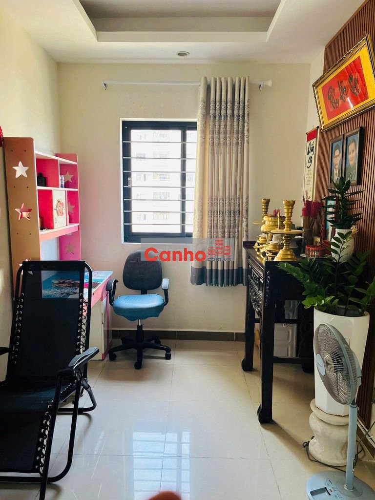 Bán căn hộ Đức Khải Q7. SHR 61m2 2pn 2wc. Giá 2 tỷ 930.