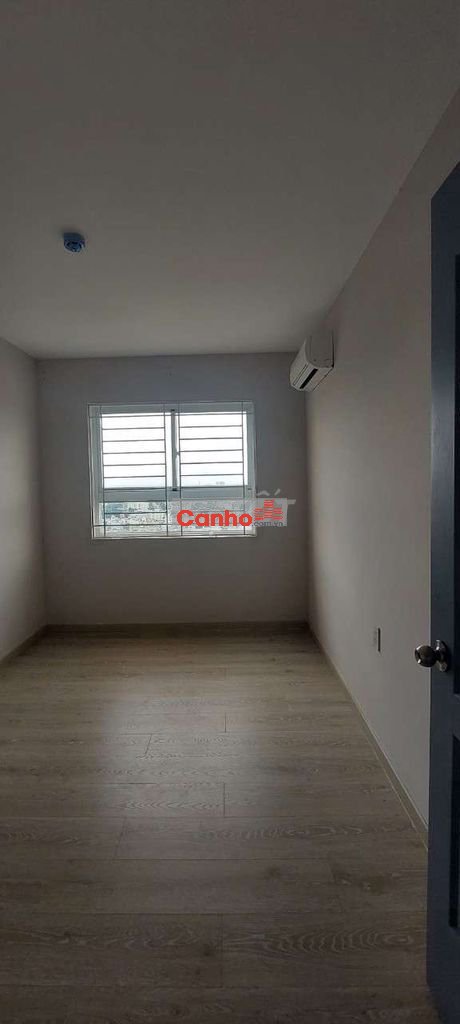 Căn hộ quận 2 rất đẹp, dt 100 mét, 3 phòng ngủ, giá siêu rẻ, BLUE SKY