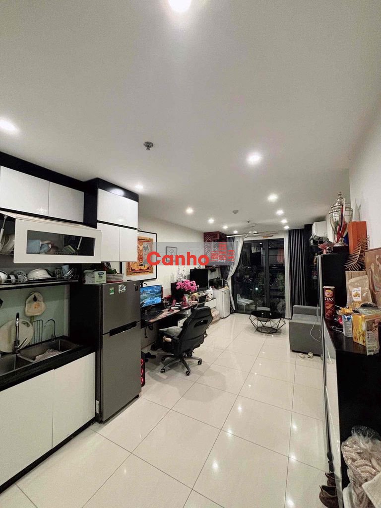 bán căn 2N1W 55m2 bên Vinhomes Smart City, giá *** thị trường