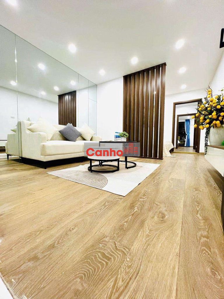 Tầng 2 tập thể Quỳnh Mai, 65m, 2 ngủ wc trong phòng 2 thoáng, full đồ