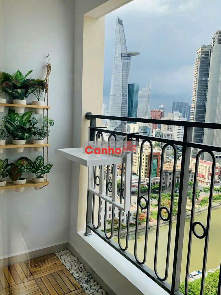 Căn góc 2PN Bến Vân Đồn,3p qua Q.1 view Bitexco cho vay 70% miễn lãi