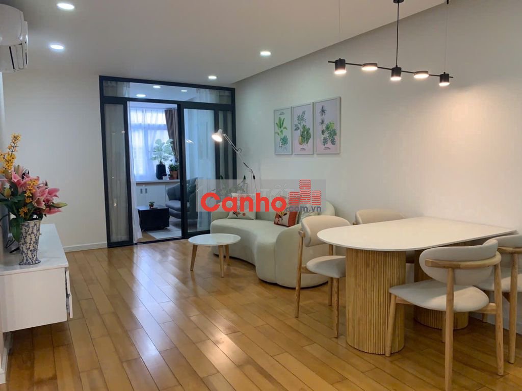 Cần bán gấp căn hộ Sky Garden - Phú Mỹ Hưng, nhà đẹp, mới 100% bán 6ty