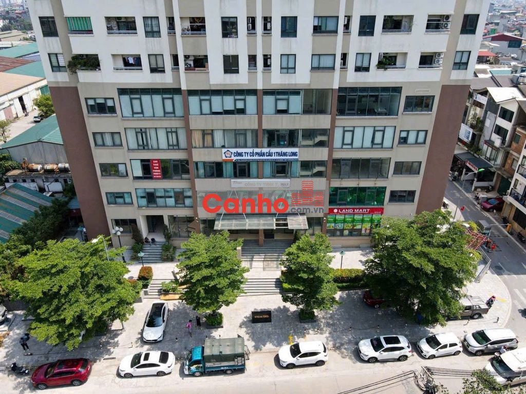 Nhà đẹp, vị trí gần phố! chỉ 4.5 tỷ căn 2 ngủ tại Hồng Hà Tower