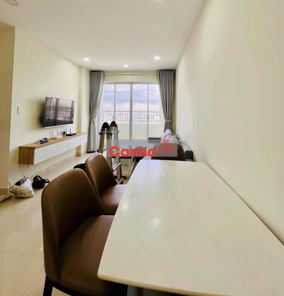 Cần bán Căn 3 Phòng ngủ. Đầy đủ nội thất. LH Xem nhà thực tế