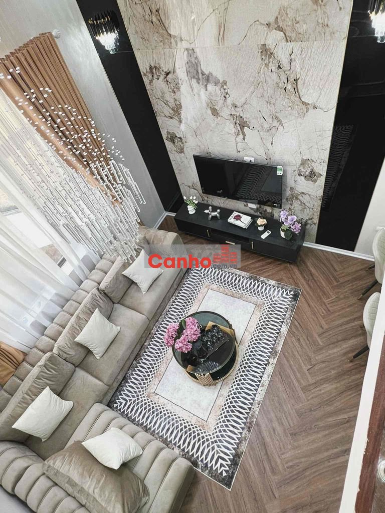 Chính Chủ cần chuyển nhượng lại căn hộ 200m2 duplex- mặt phố lý văn ph