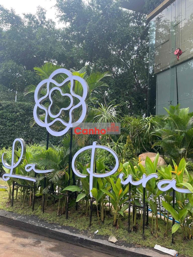 Nhượng lại căn hộ 2 Pn dự án Lapura đầy đủ nội thất, tầng cao,m