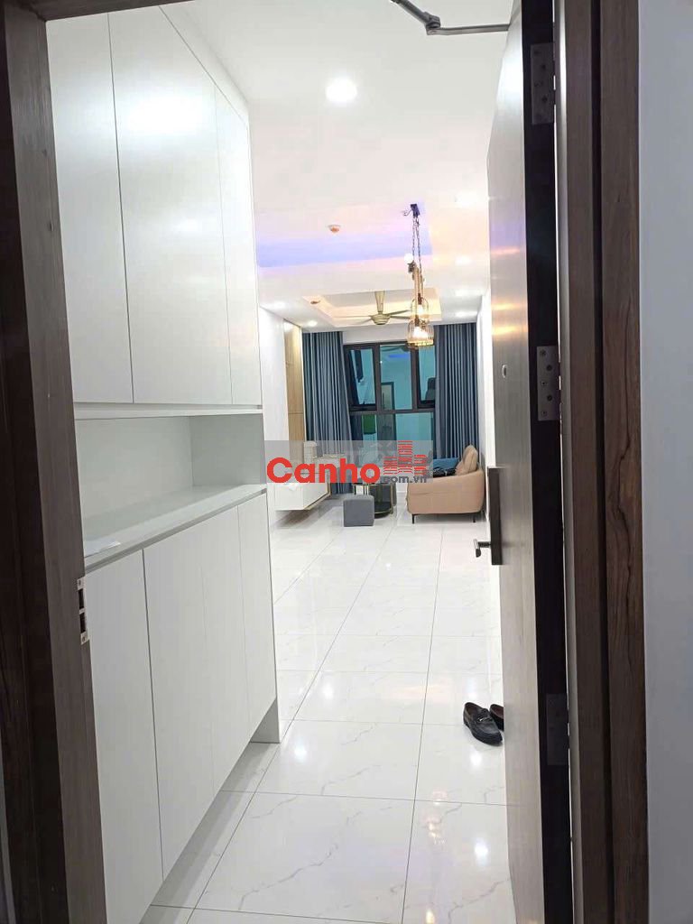 Bán căn chung cư Opal Skyline, Phường Lái Thiêu. Căn 60m2, giá 2ty4 TL