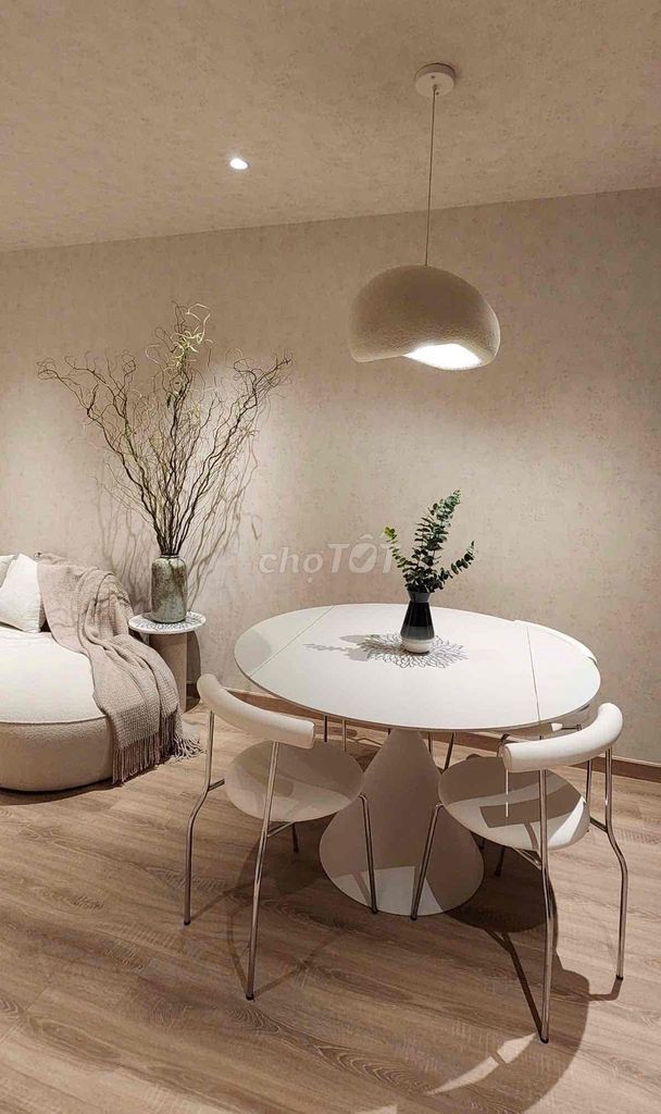 Căn hộ 2PN 2WC 90m2 nội thât đẹp The Gold View