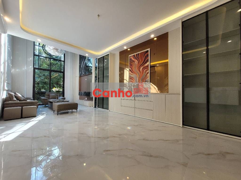 LONG BIÊN-PHÂN LÔ-VỈA HÈ -Ô TÔ TRÁNH -7 TẦNG THANG MÁ - FULL NỘI THẤT